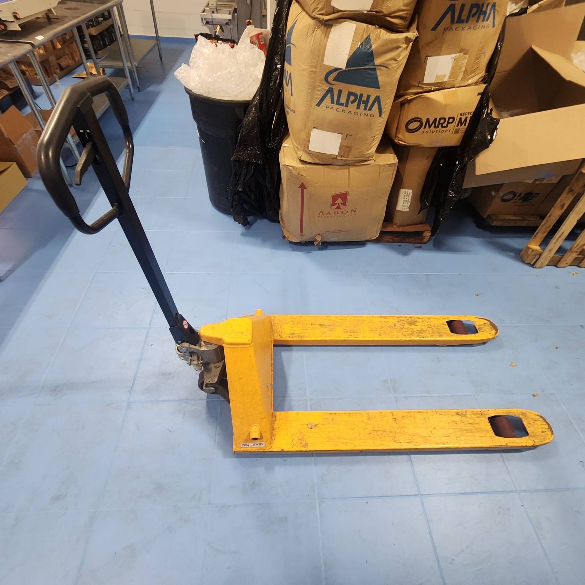 Lot 136 - Yellow Manual Pallet Jack with CE Marking