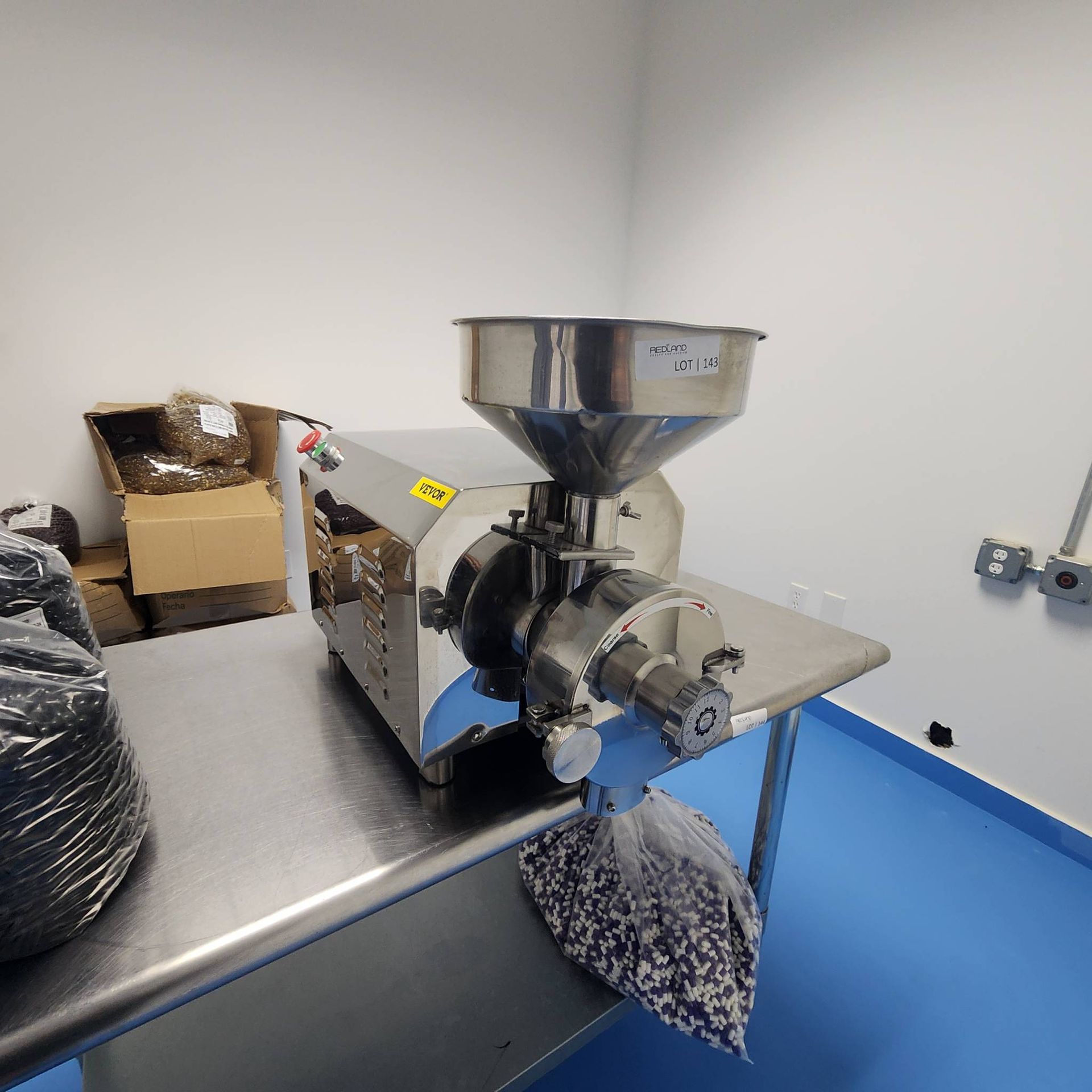 Lot 143 - Vevor 3.0 KW Grain Grinder Machine