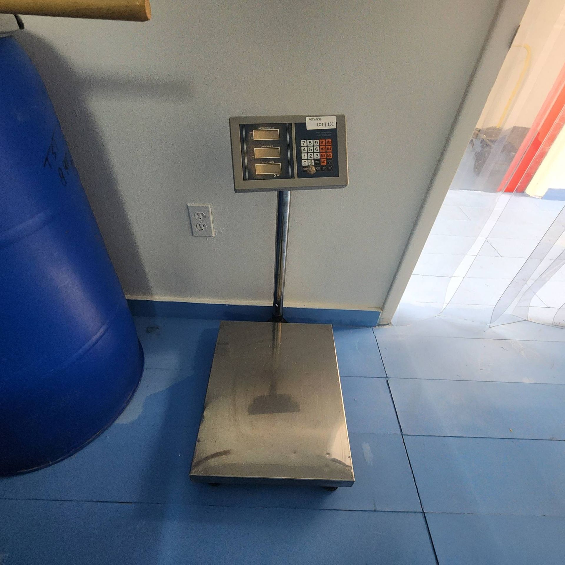 Lot 181 - Digital Floor Scale with Display Panel