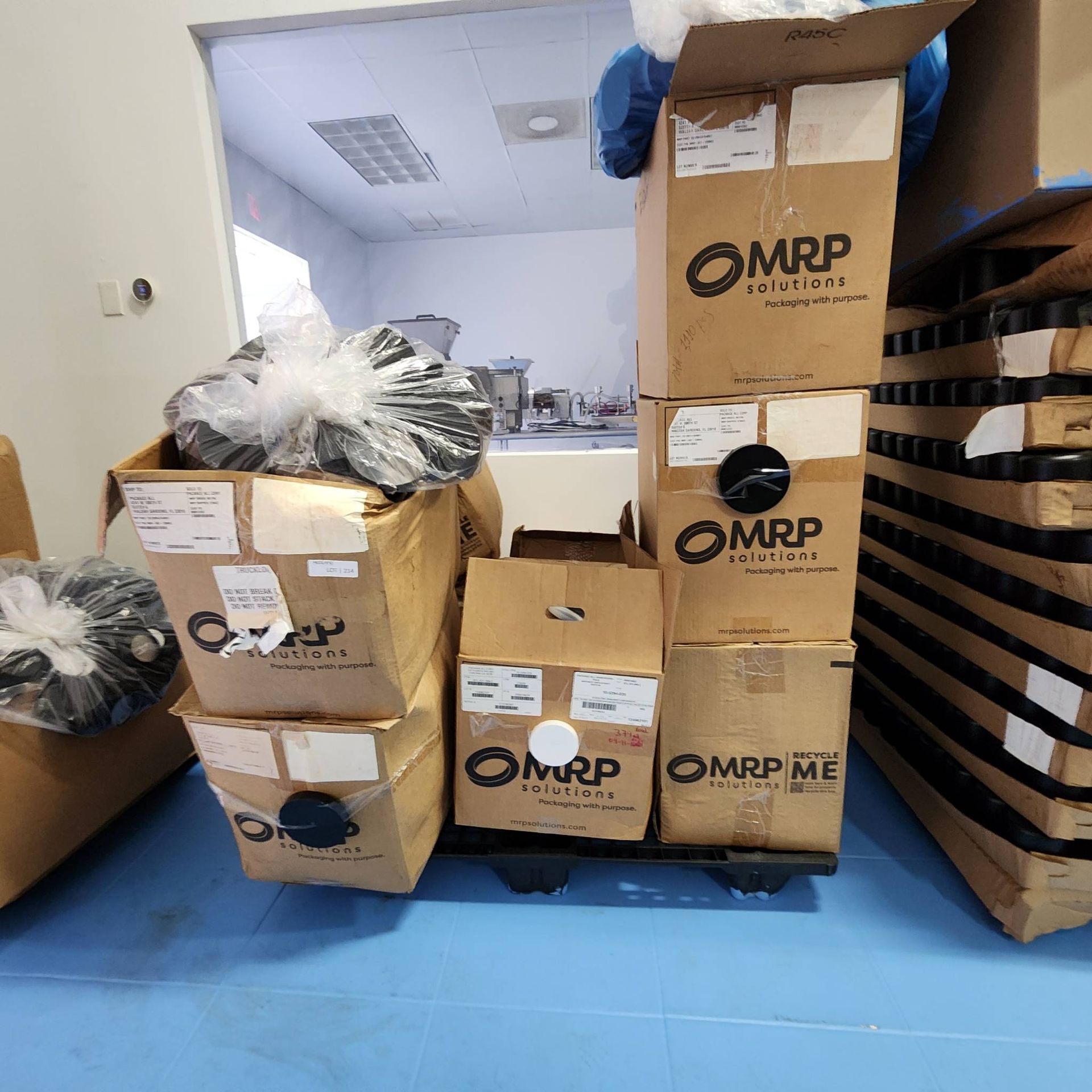 Lot 214 - MRP Solutions Bottle Lids Bulk Lot