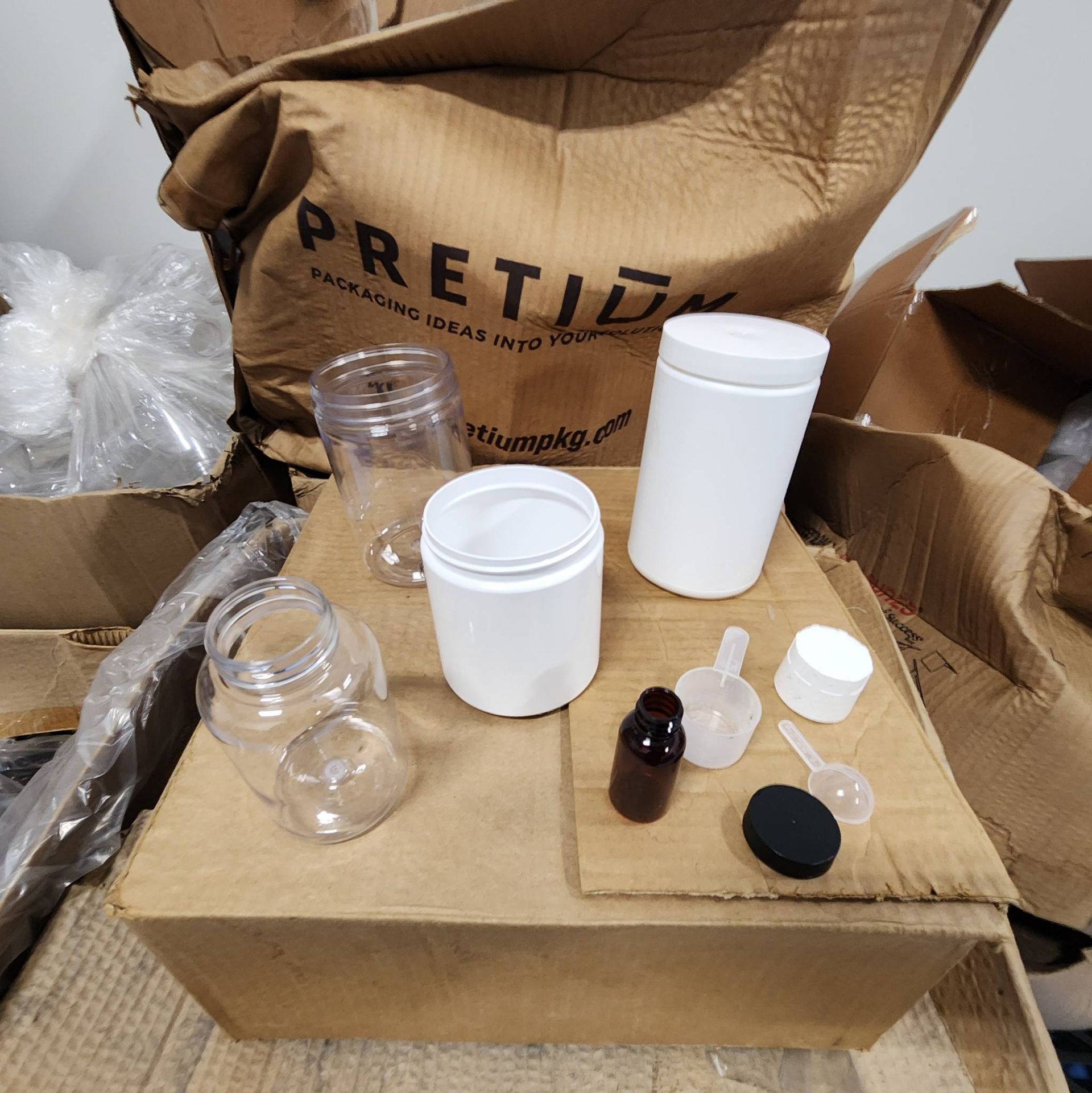 Lot 220 - Plastic Packaging Components