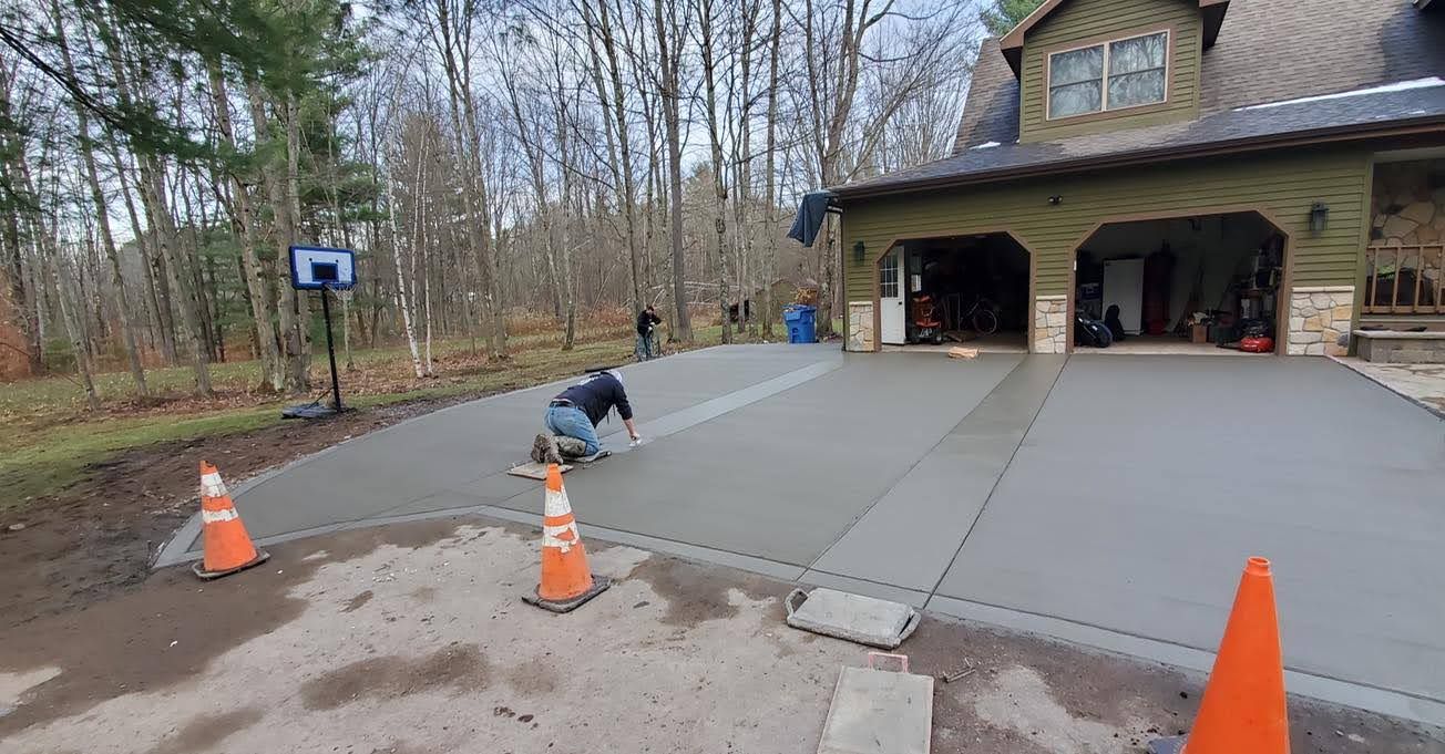 Pool Deck Construction - Syracuse, NY- Distinctive Stone and Concrete
