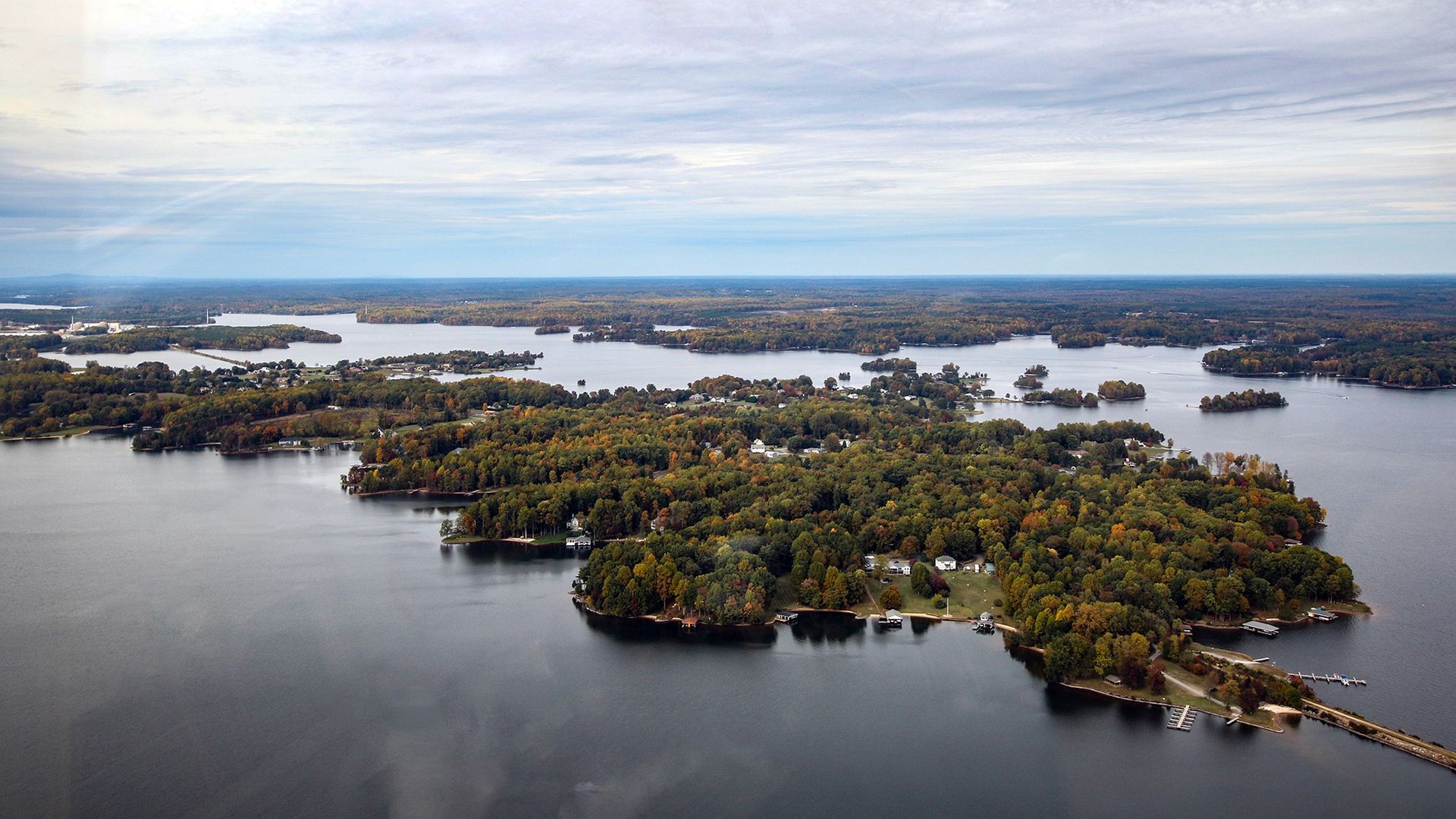 The Difference Between the Public and Private Side of Lake Anna