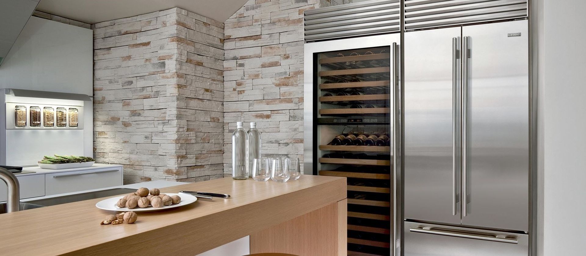 Subzero refrigerator
