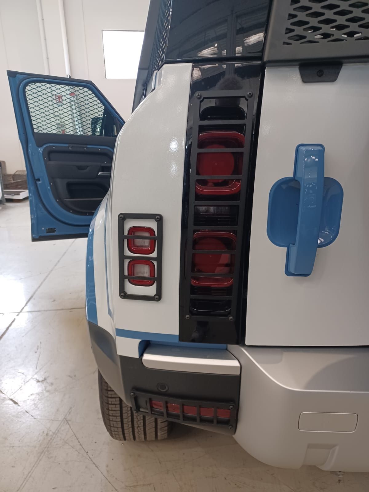 allestimento veicoli anti sommossa