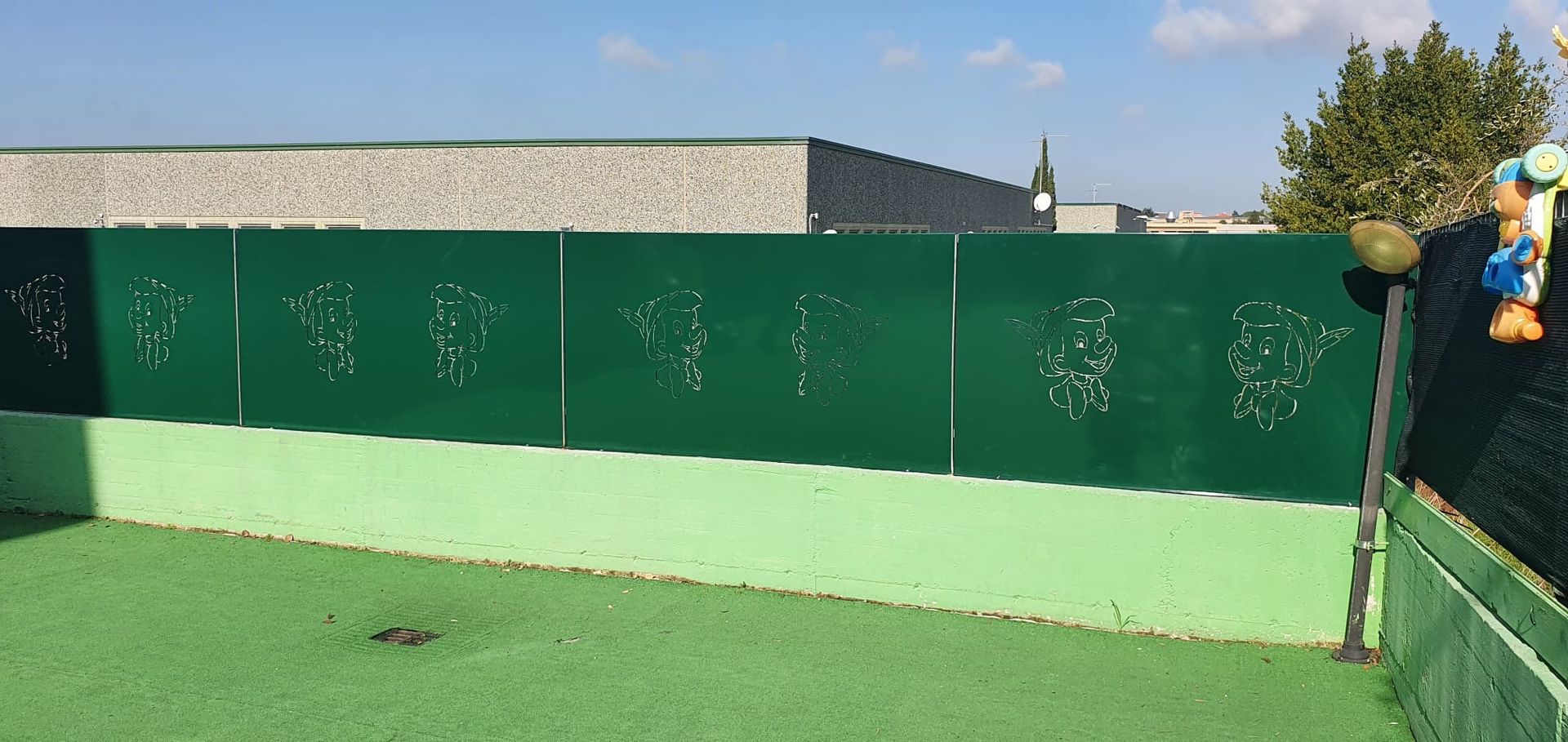 lavorazione su misura per recinzione