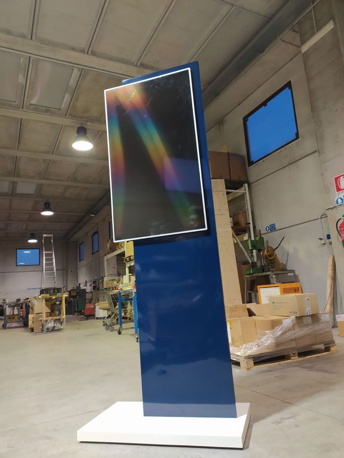 porta monitor slim 04