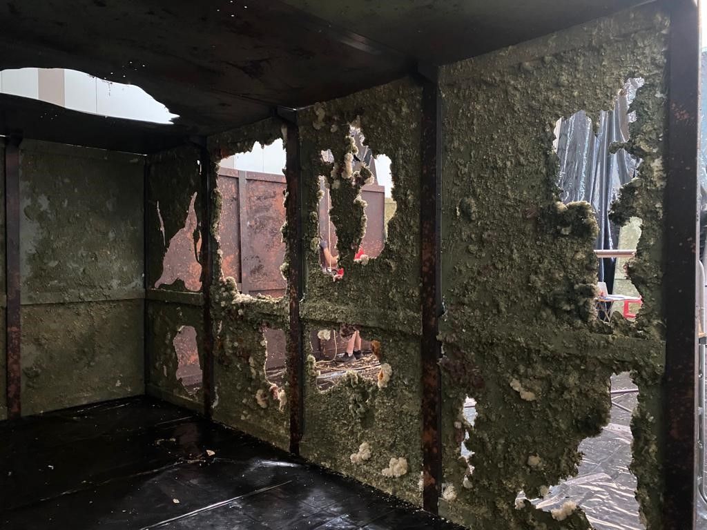 scenografia stiva di una nave 01