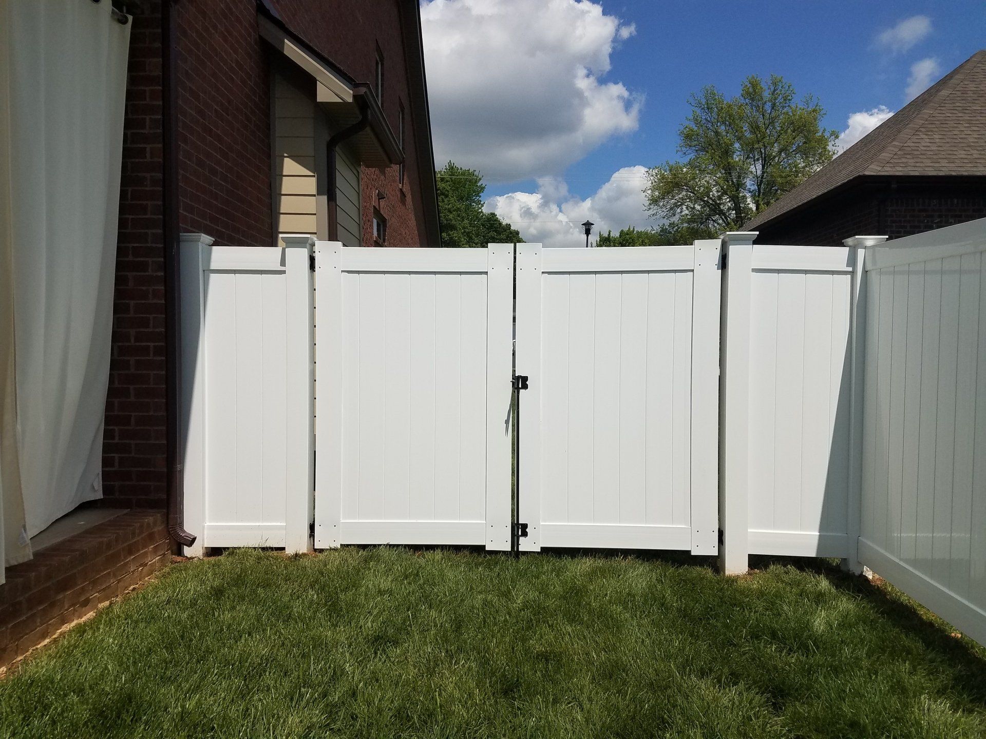 Fencing Bowling Green, KY Newcastle Fence