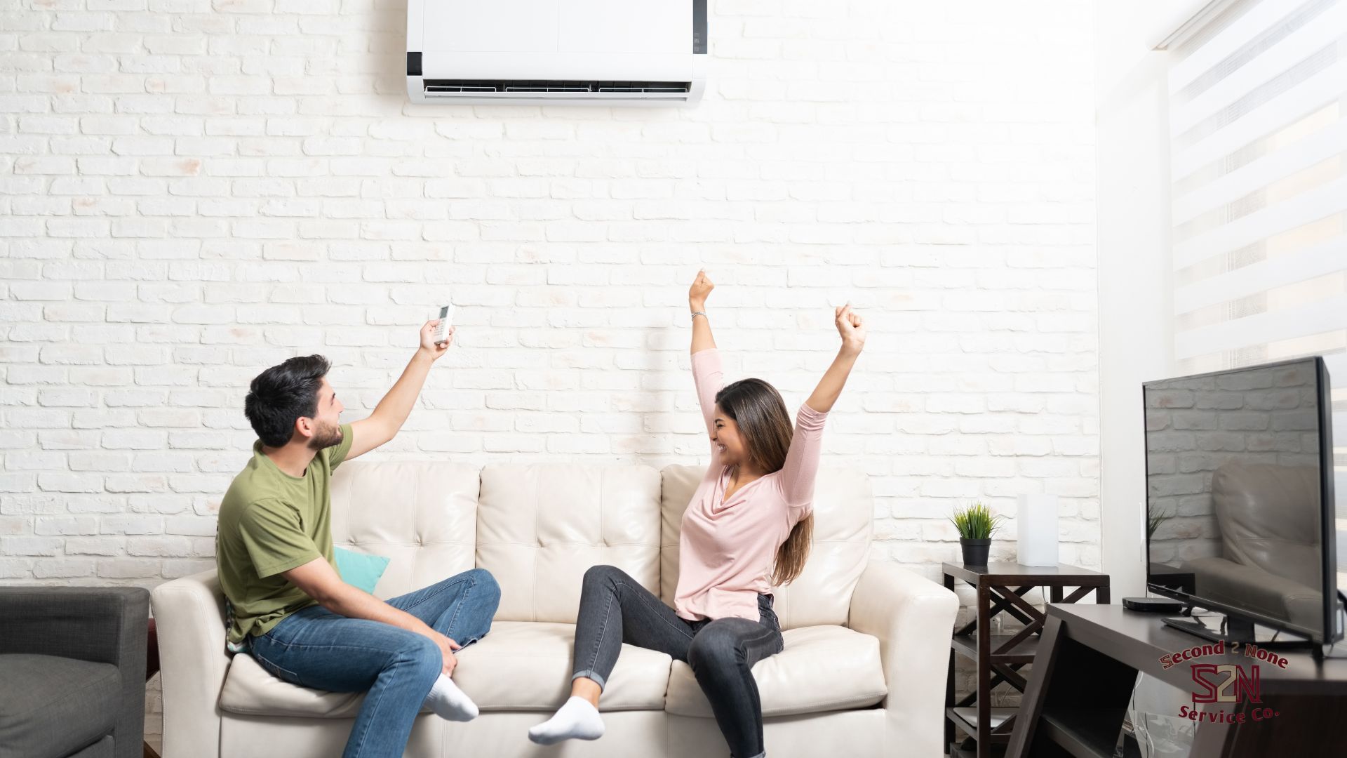 couple enjoying a ductless mini split in Columbus Ga