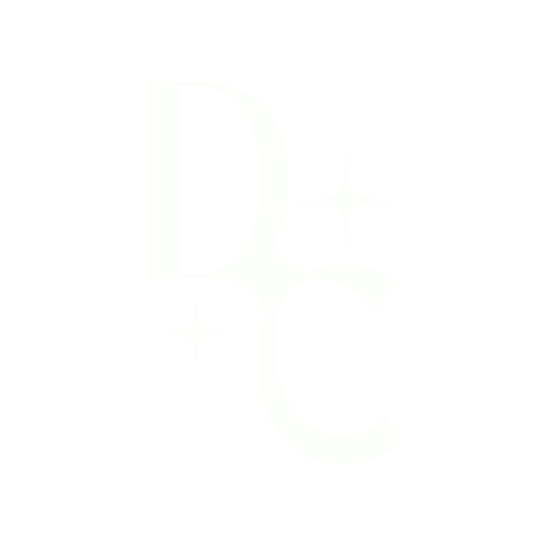 DreamCore Lashes monogram logo with two stars.