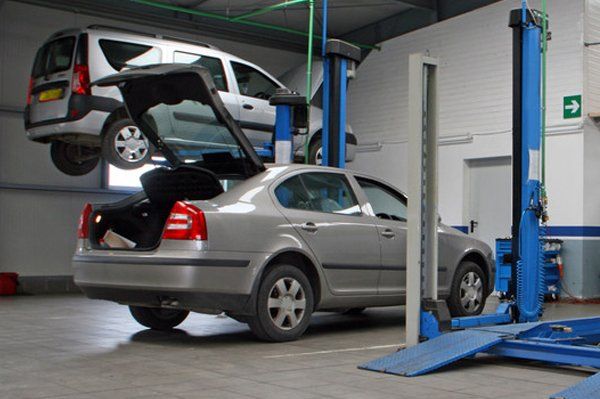 cars at modern car service