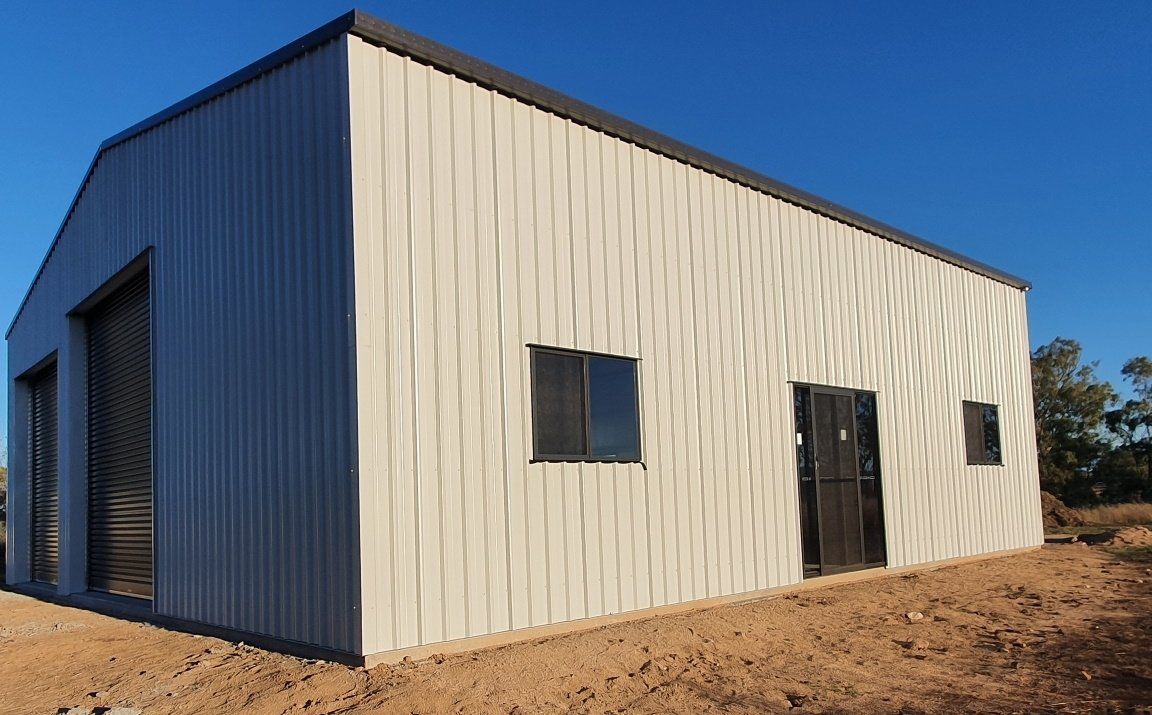 Cream Coloured Warehouse - Homes And Sheds Australia Wide