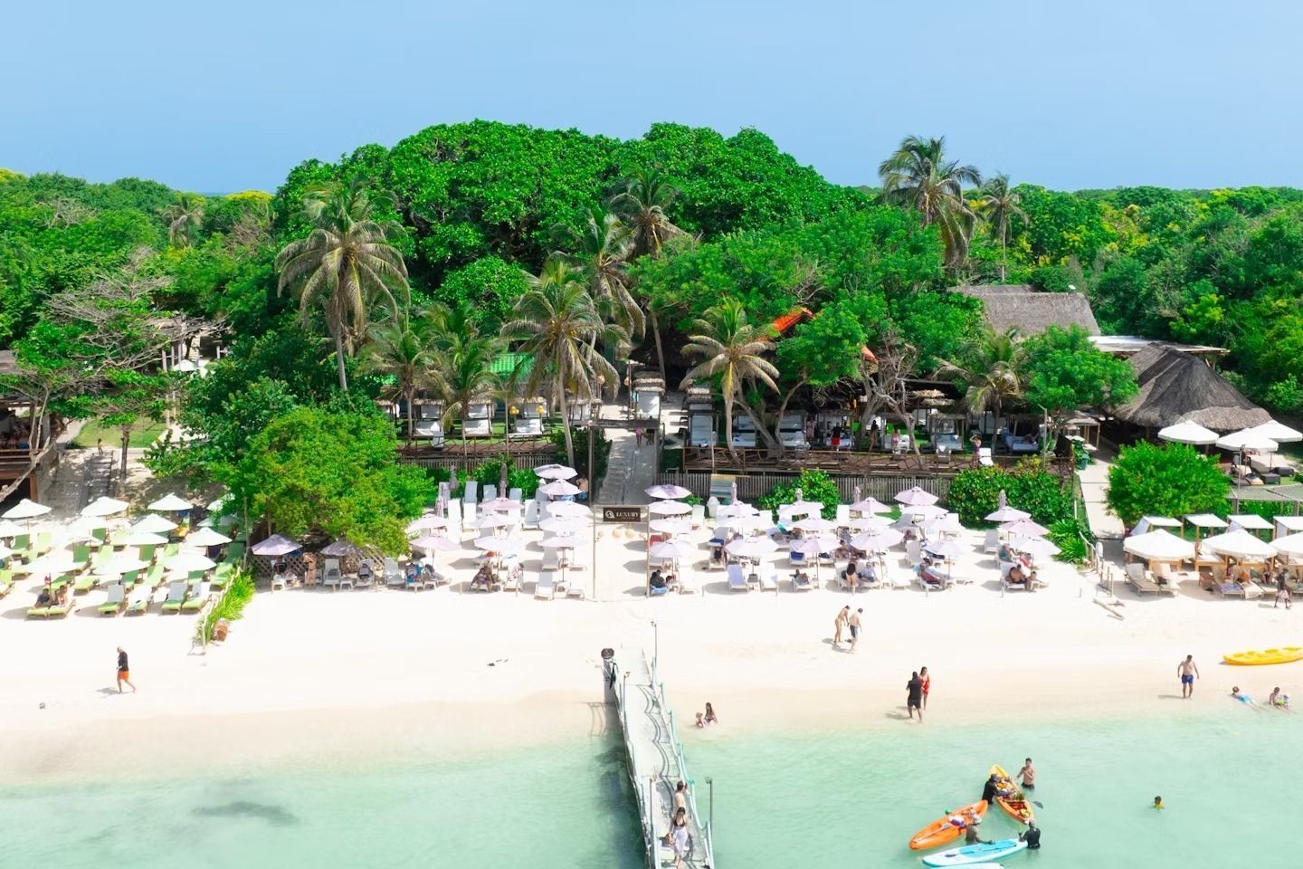 LUXO BEACH CLUB ISLAS DEL ROSARIO