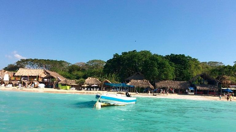 Anuncio de excursiones de un día a Barú e Islas del Rosario, Colombia.