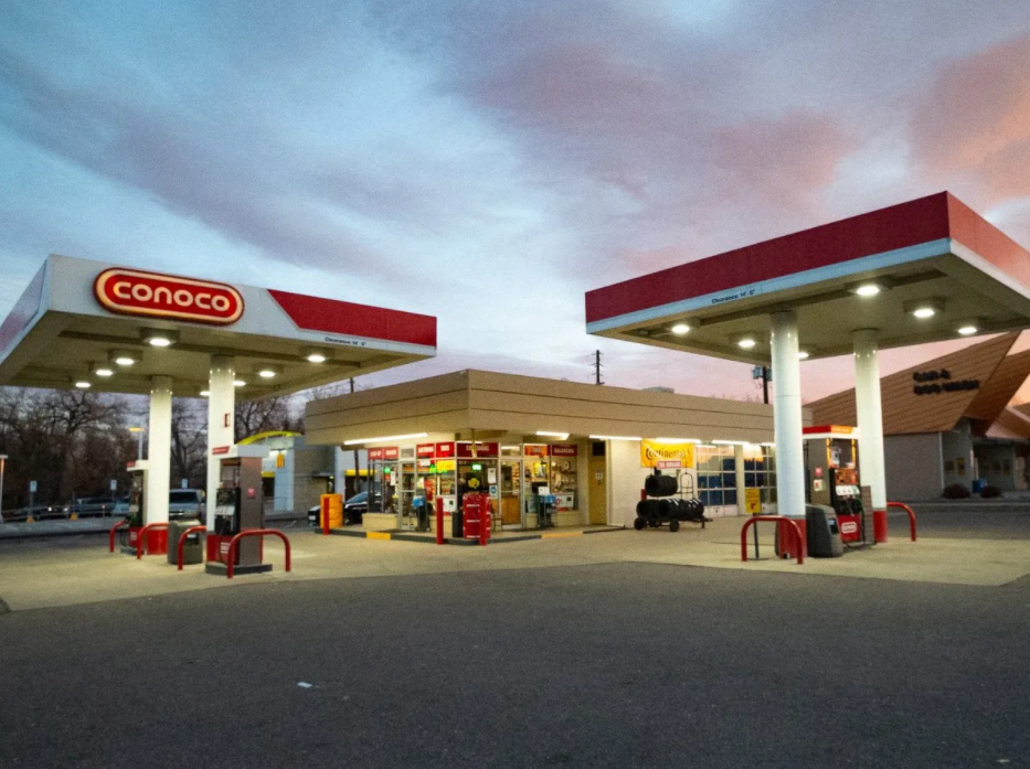 Broadway Estates Conoco — Englewood, CO — G & S Oil Products