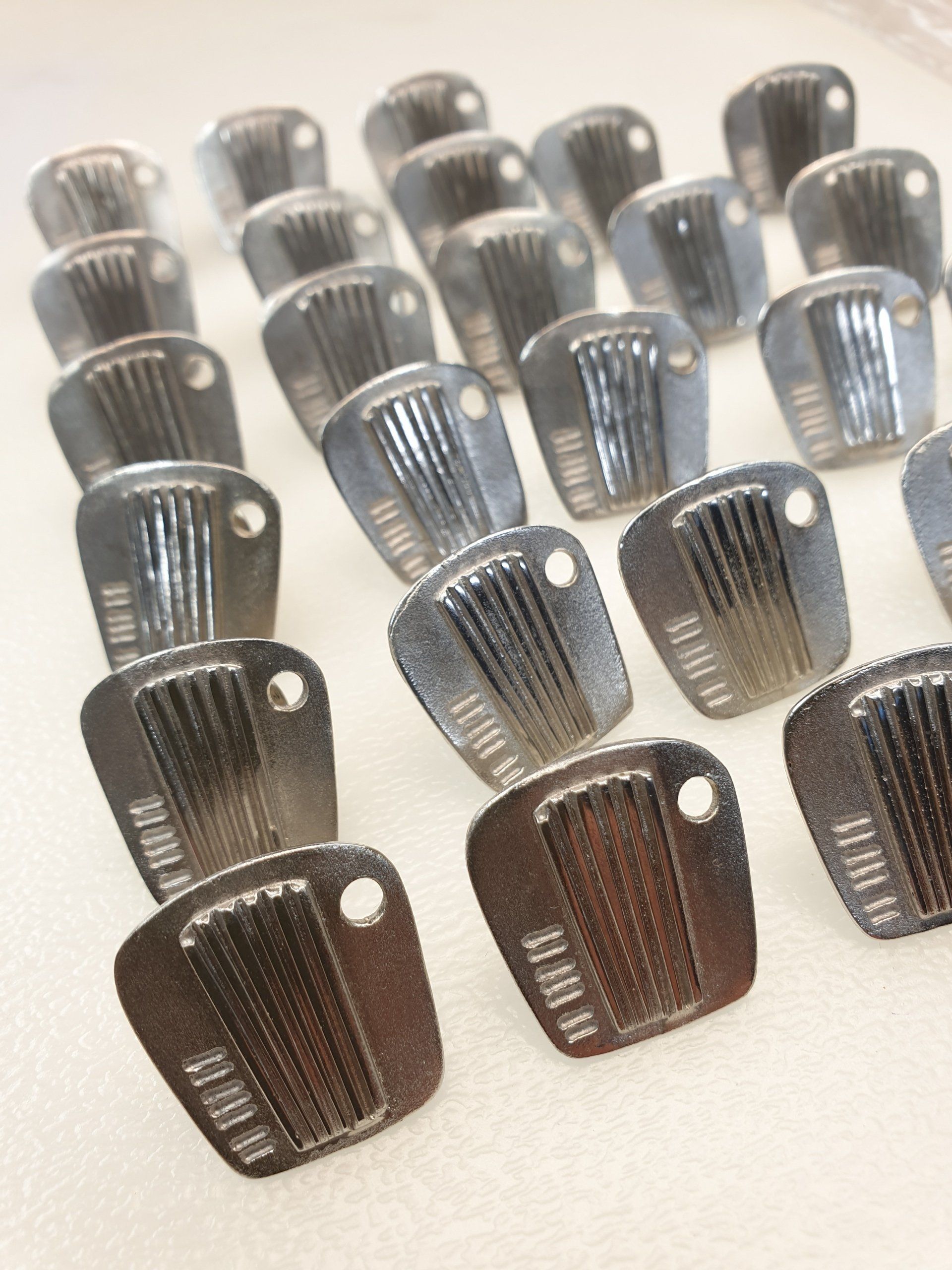 Zilveren speldjes voor vereniging