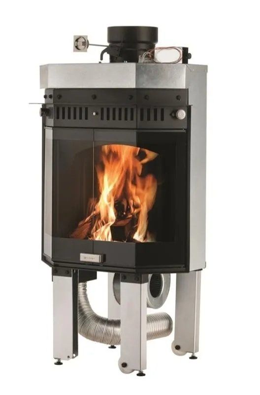 stufa a legna nera da incasso