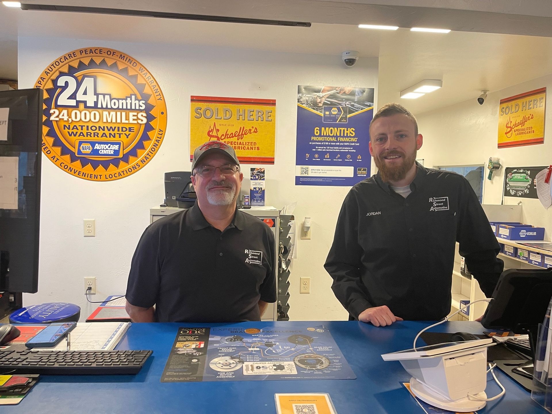 Front Desk | Richmond Street Automotive