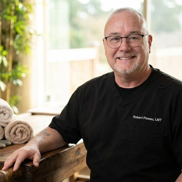 About Robert Pineau LMT