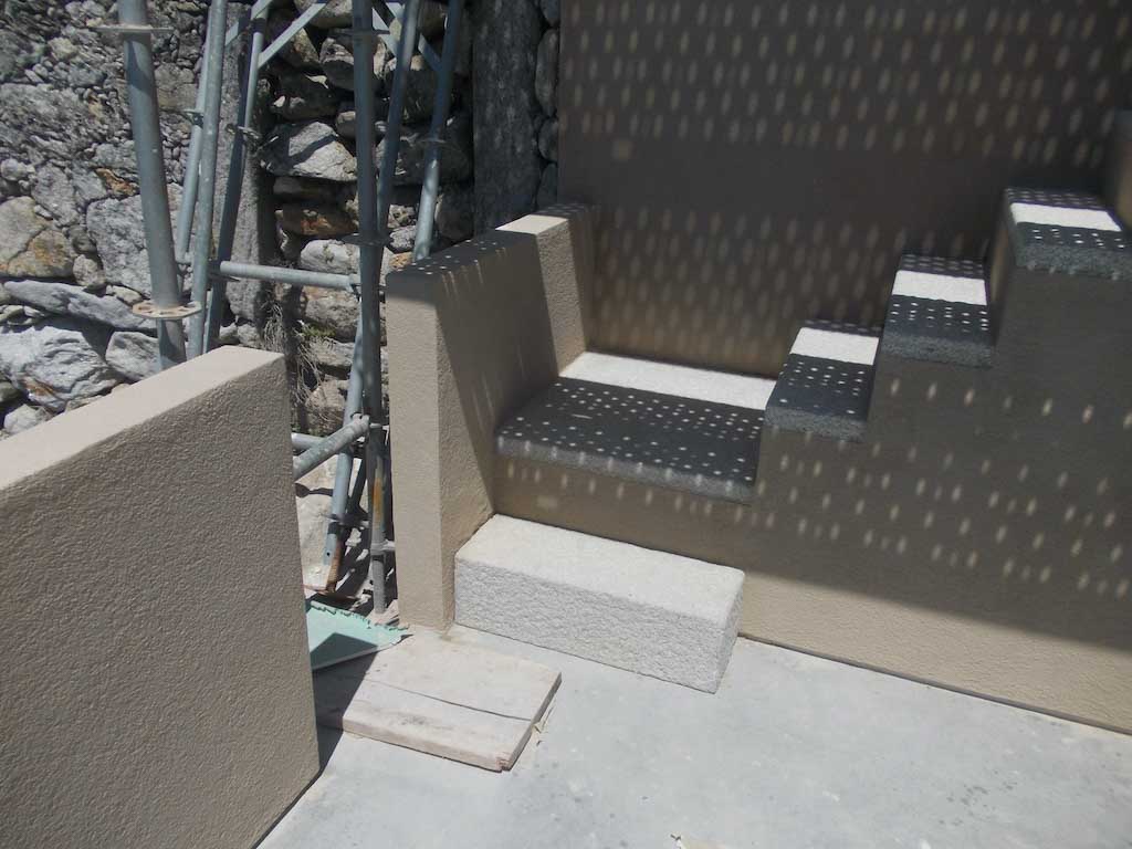 picture of venezia stucco dilavato external little wall  with stairs