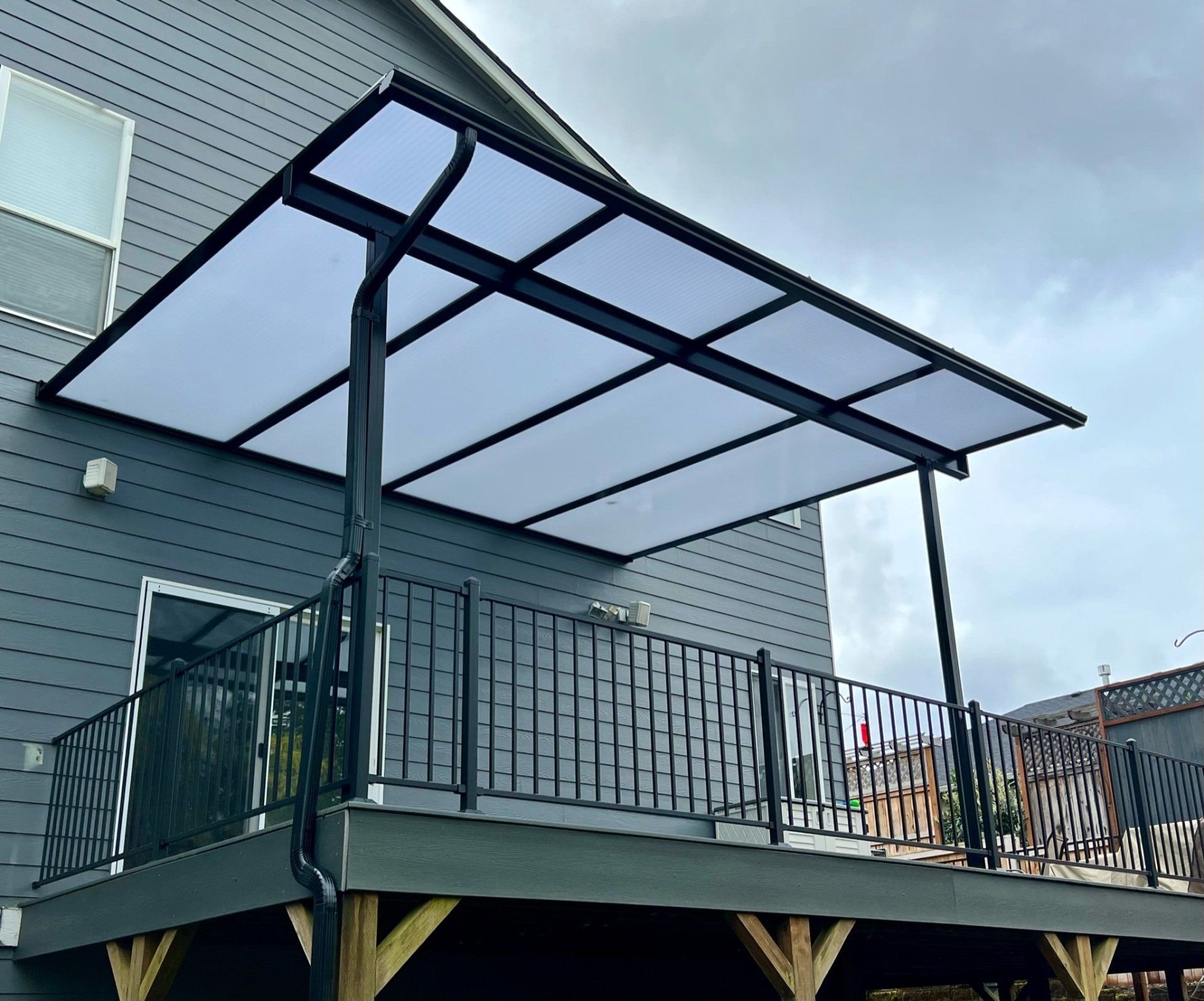 Acylite Acrylic Patio Cover in Vancouver with Shed Frame Style and Acrylic Top - Daylight Patio Covers