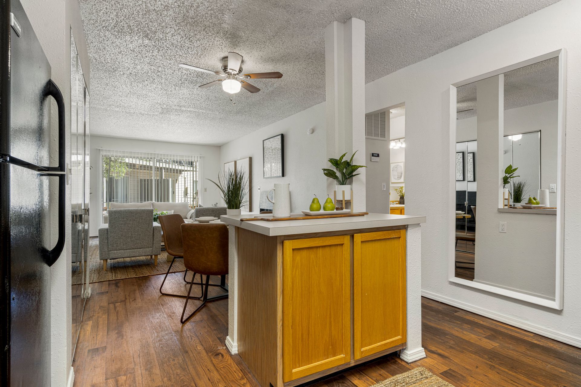 Deerfield Estates living area