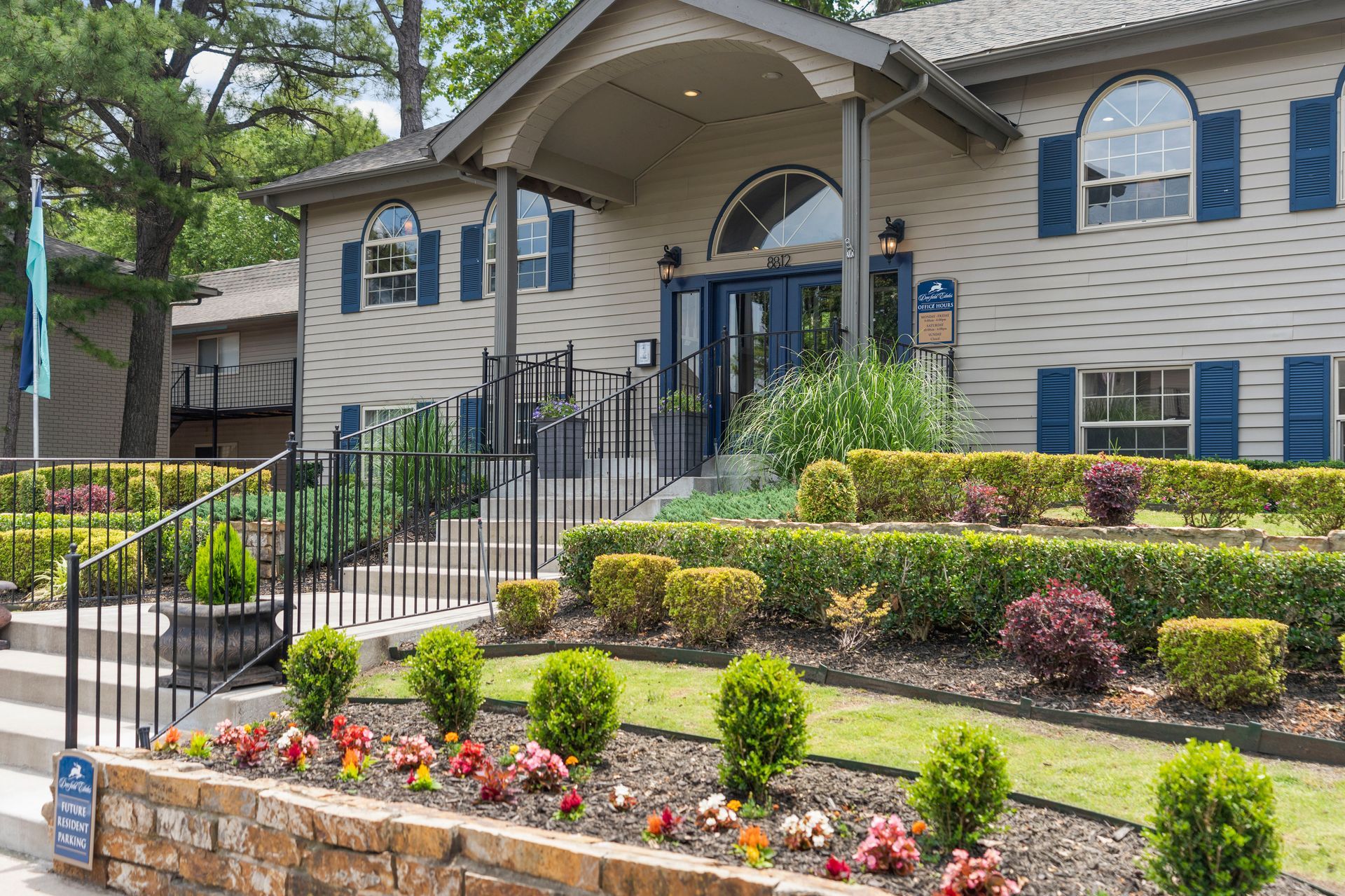 Deerfield Estates exterior