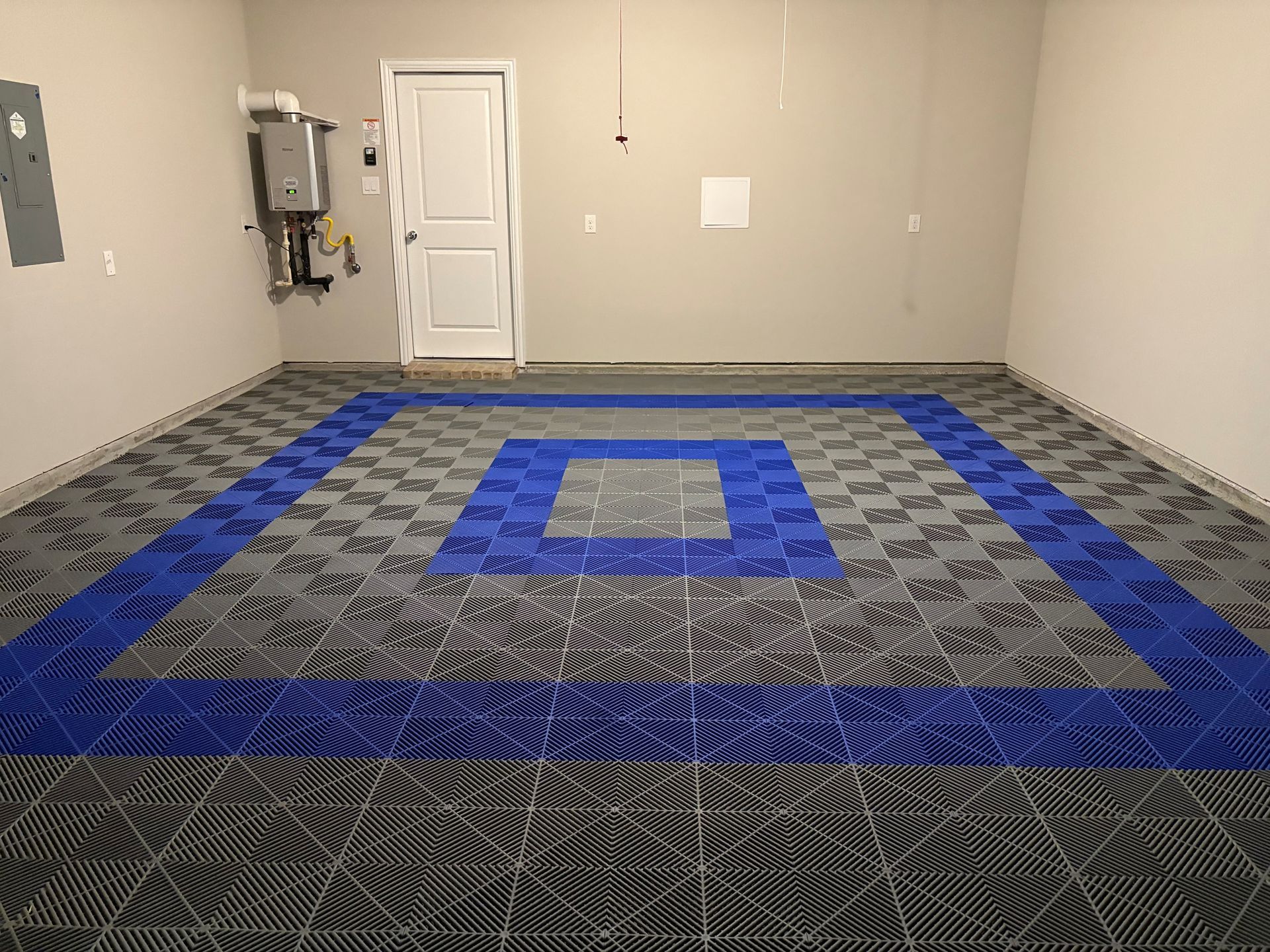 Gorilla Grid Floor Tile
