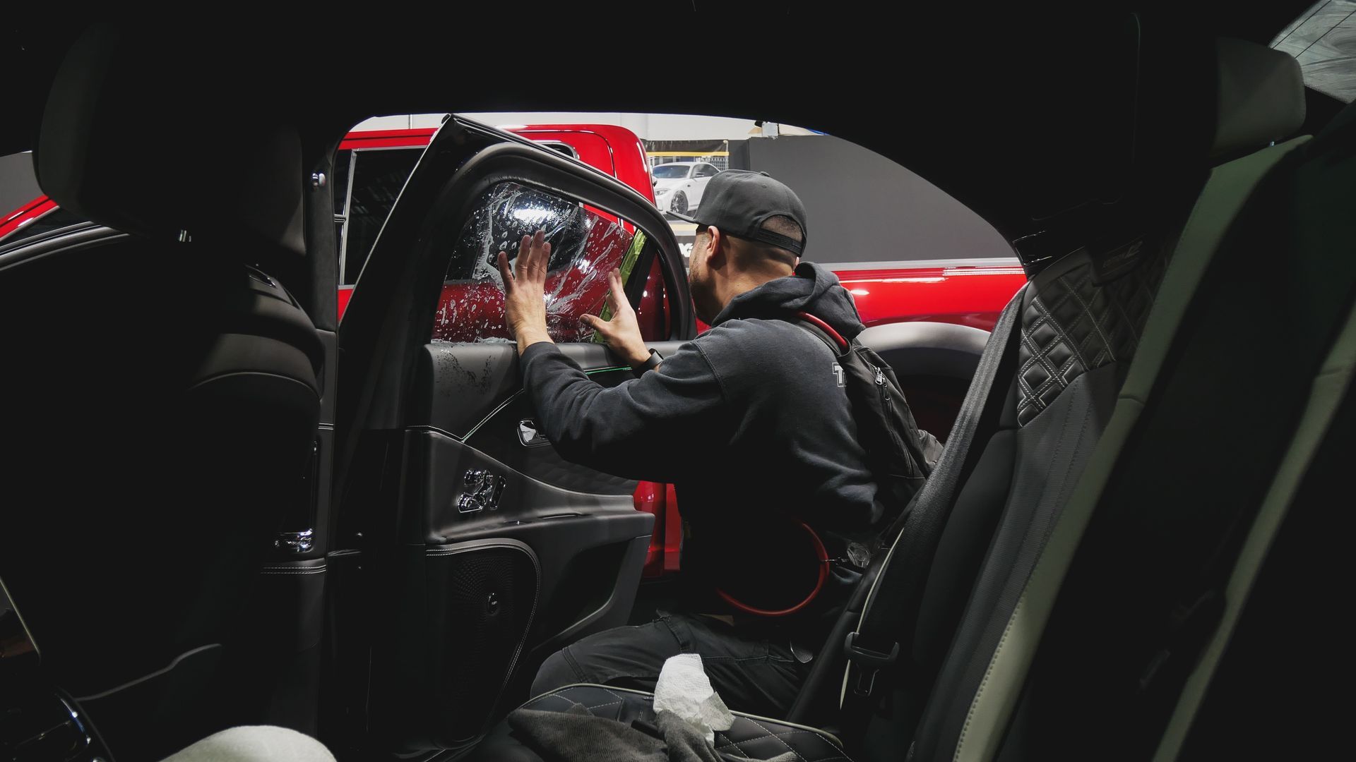 How Does Window Tint Reduce Heat Inside Your Car? Banner