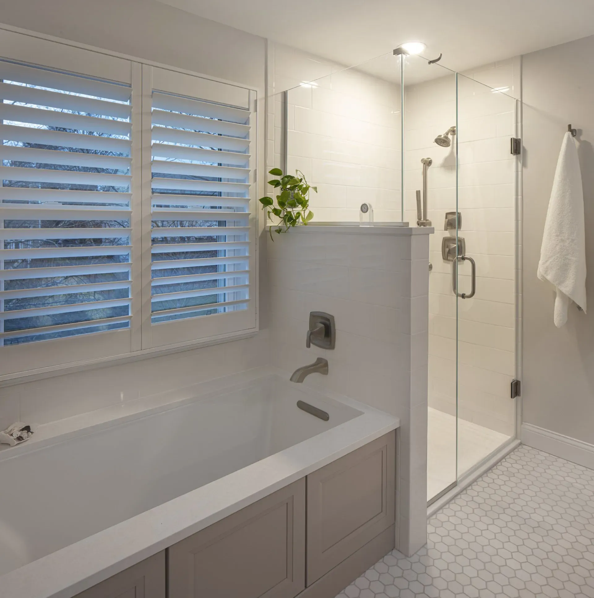 Bathtub | St. Louis, MO | Perspective Cabinetry & Design