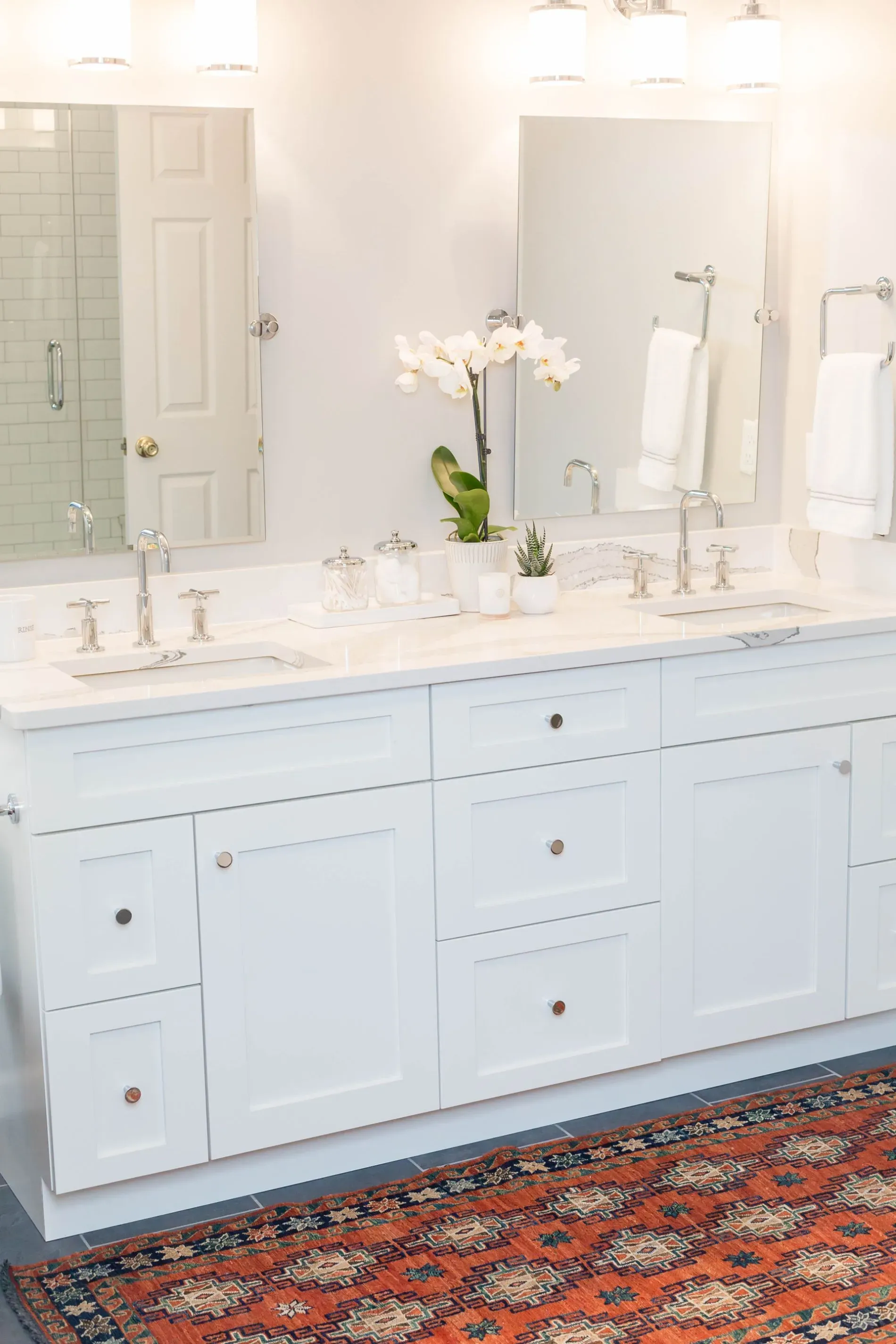 Bathroom with flower | St. Louis, MO | Perspective Cabinetry & Design