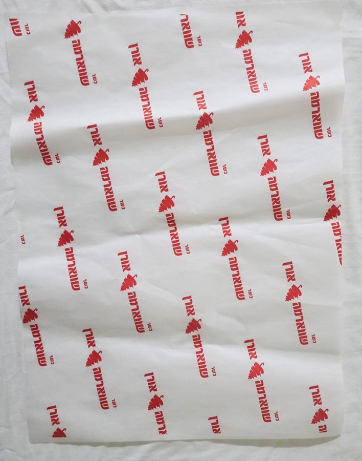 נייר פרגמנט ממותג