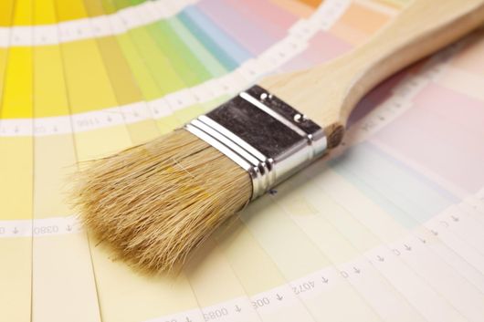 paint brush on the color palette