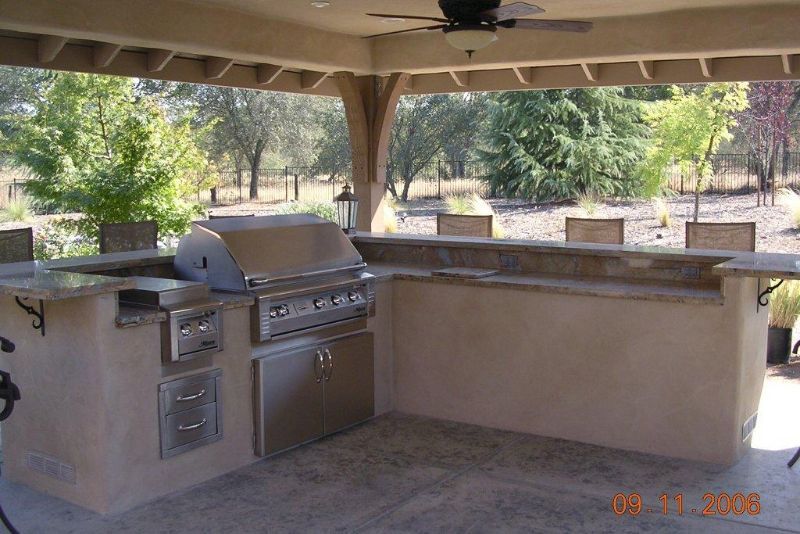 outdoor kitchen under gazebo