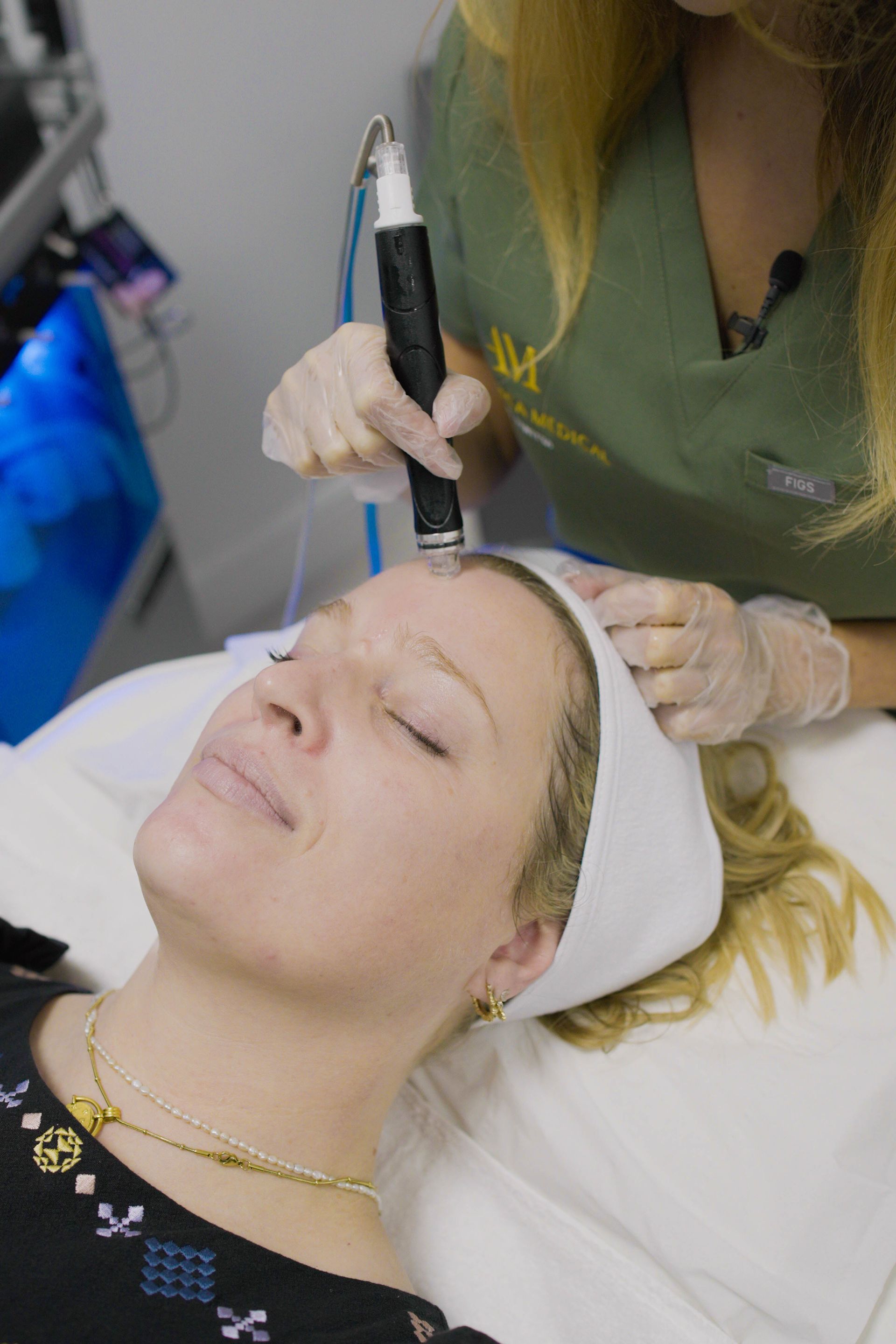 Hydrafacial vs microneedling