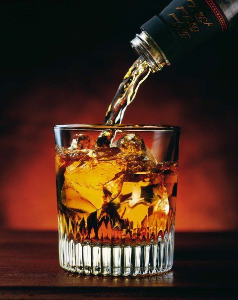 Bicchiere di whisky con ghiaccio