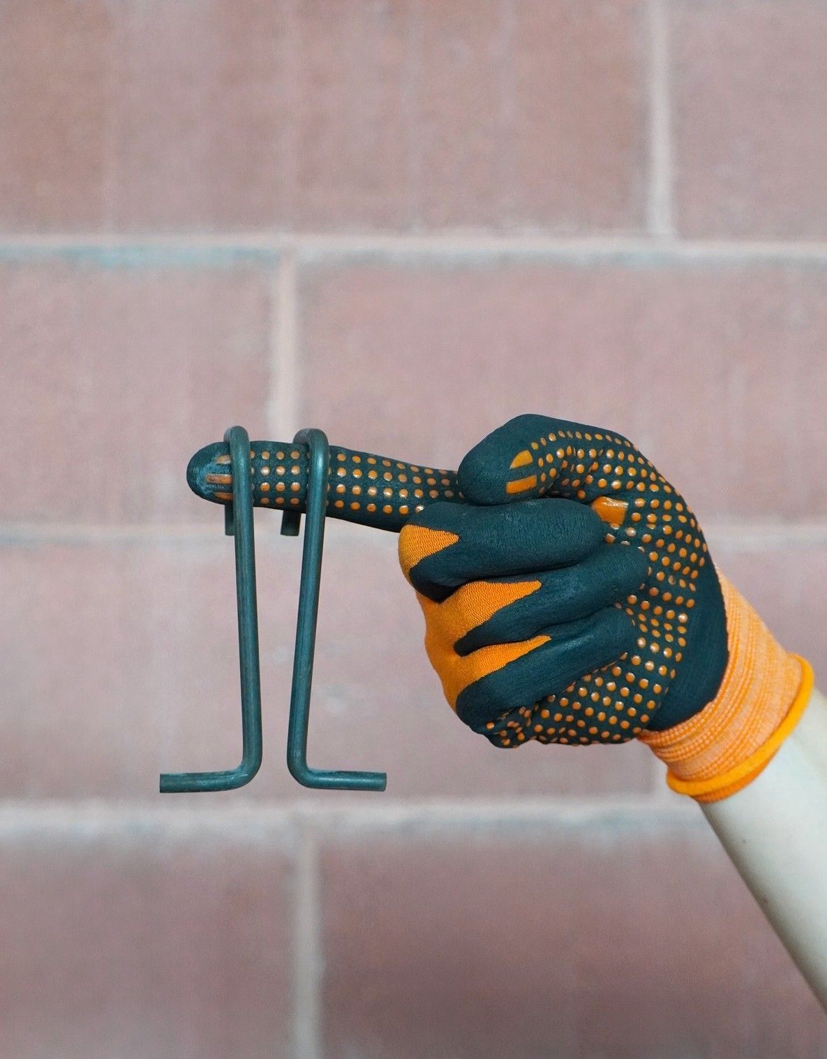 feltani reti, ganci metallici su misura, lavorazioni personalizzate