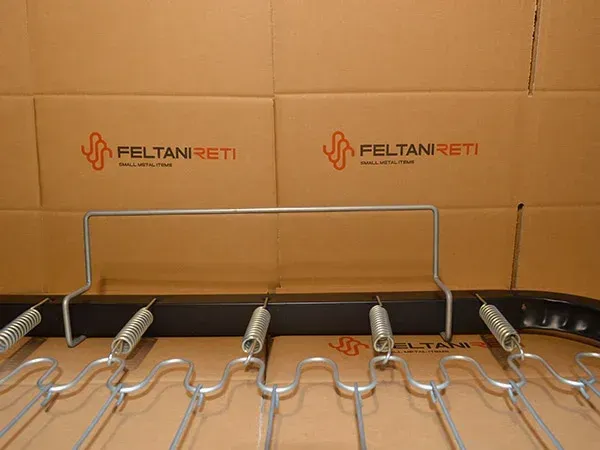 feltani reti, ganci metallici su misura, lavorazioni personalizzate