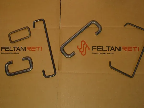 feltani reti, ganci metallici su misura, lavorazioni personalizzate