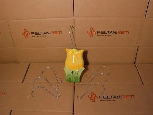 feltani reti, ganci metallici su misura, lavorazioni personalizzate