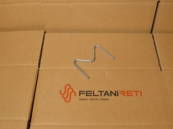 feltani reti, ganci metallici su misura, lavorazioni personalizzate