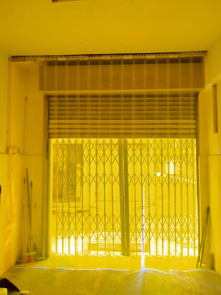 PVC curtain and heavy duty hanger clamp