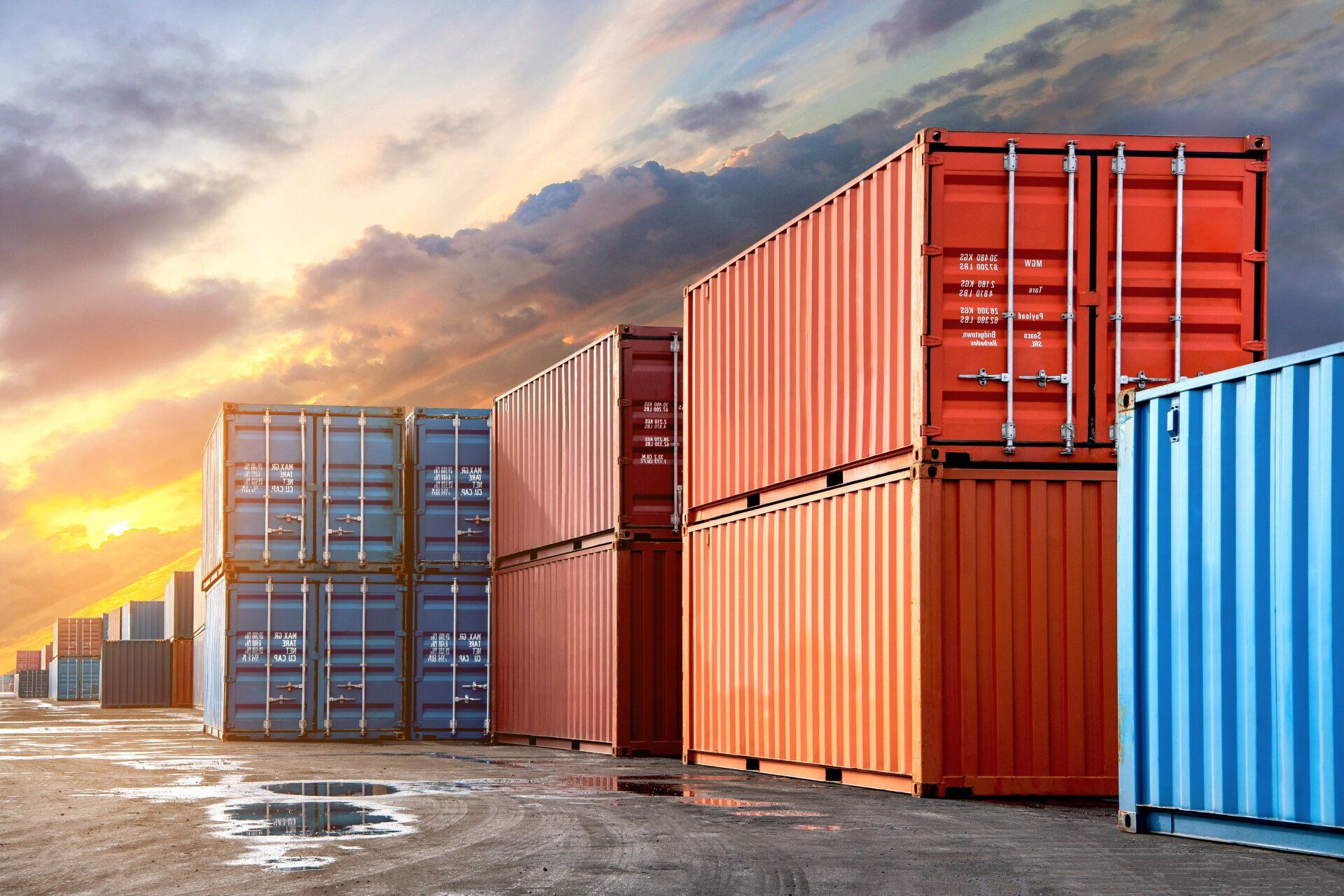 What accessories can be added to make your shipping container great? | CS Containers | Kent