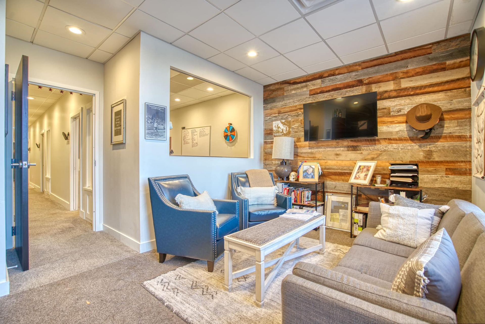 LSE - Shopping Centers & Retail - 318 Main Street