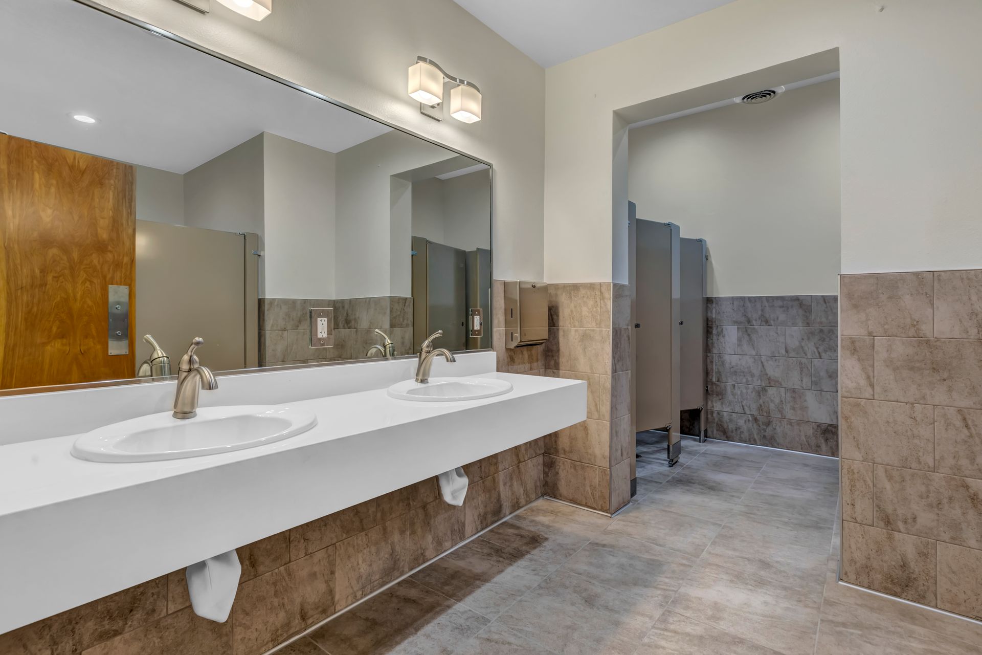 LSE - Religious Meeting Spaces - First United Methodist Church - Boulder