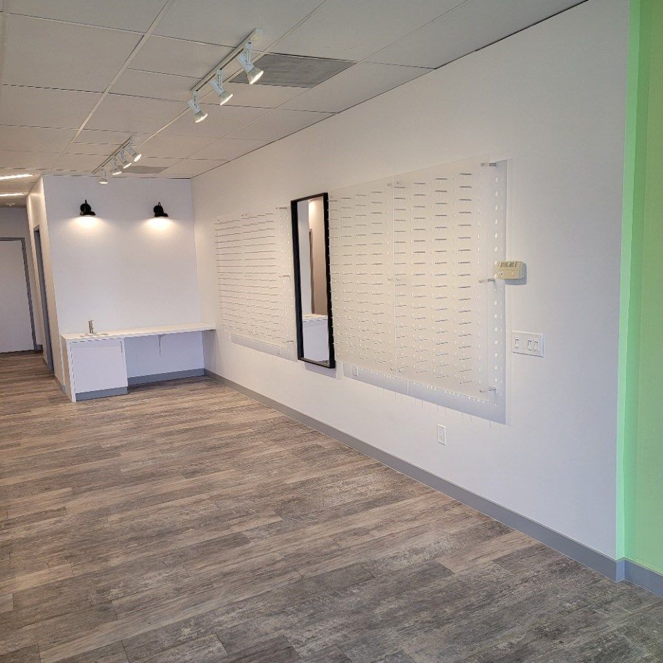 LSE - Medical and Health Related - Mountain Top Eyecare