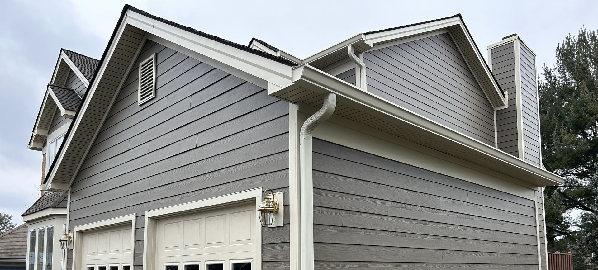 James Hardie Siding installation on house near West Chester, PA by DreamAway Exteriors