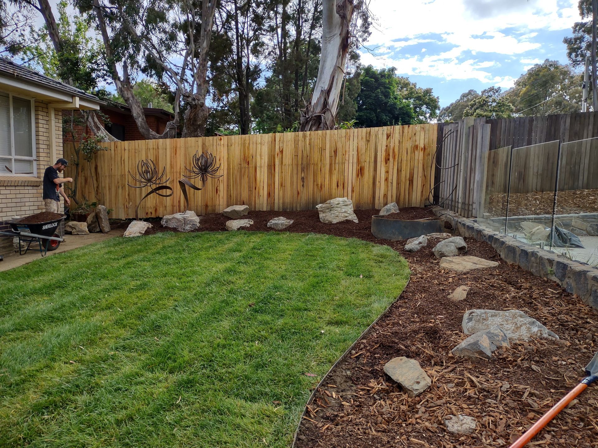 Soil and Rocks In The Background — Landschape In Braddon, ACT