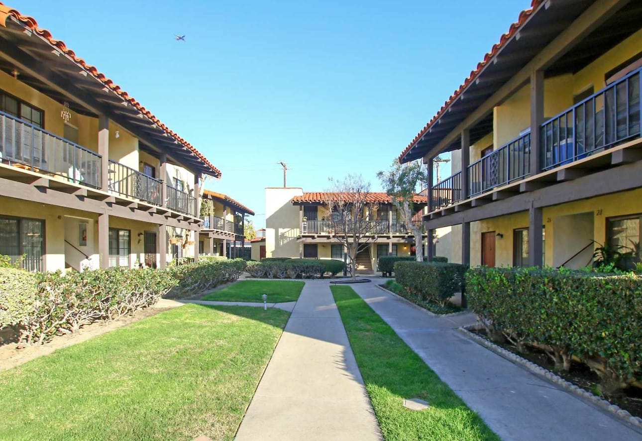 Exterior | Rancho Yorba Apartments